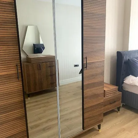 Tempoint Lux Furnished .. Great View Апартаменты